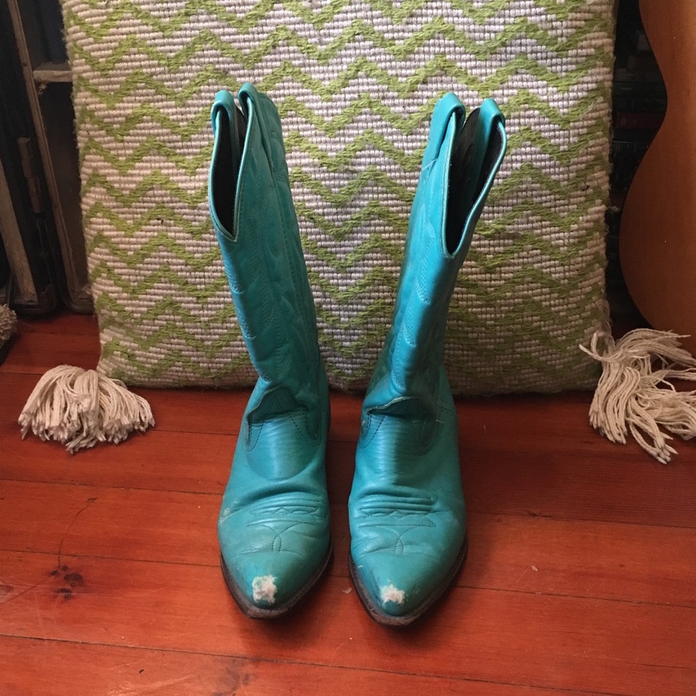 Vintage turquoise western boots, women’s size 7 💙